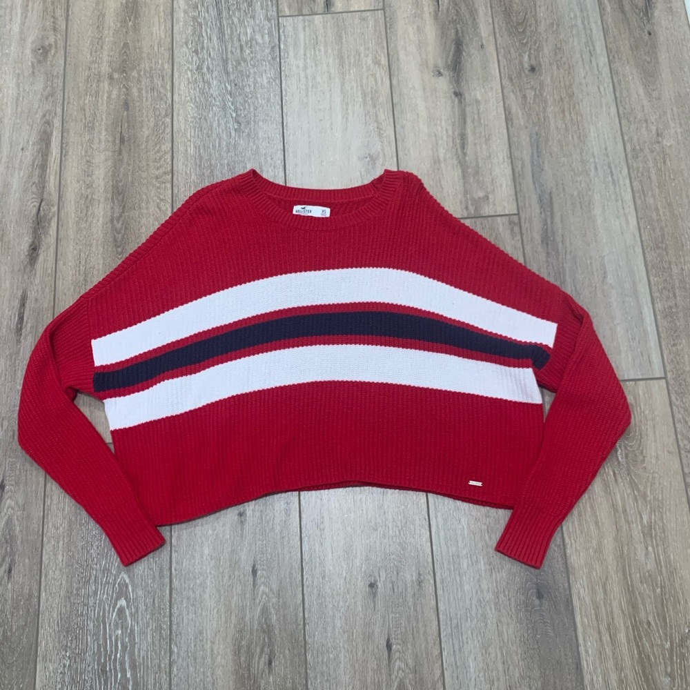 Hollister sweater
